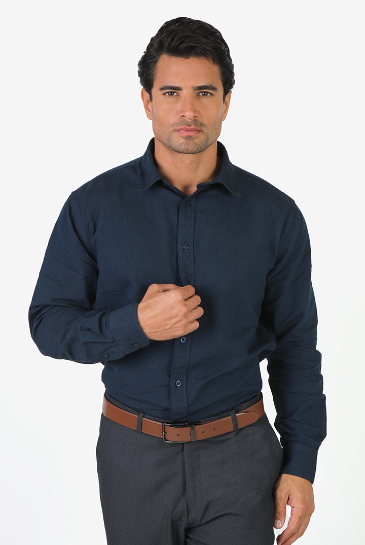 alt="Jack Morgan navy slim oxford casual full sleeve shirt front view"