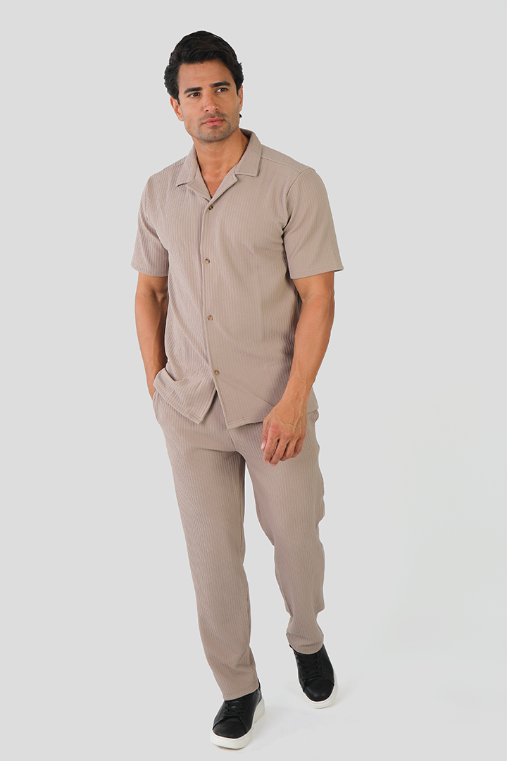 alt="Jack Morgan beige tailored casual half sleeve shirt with lapel collar full view"