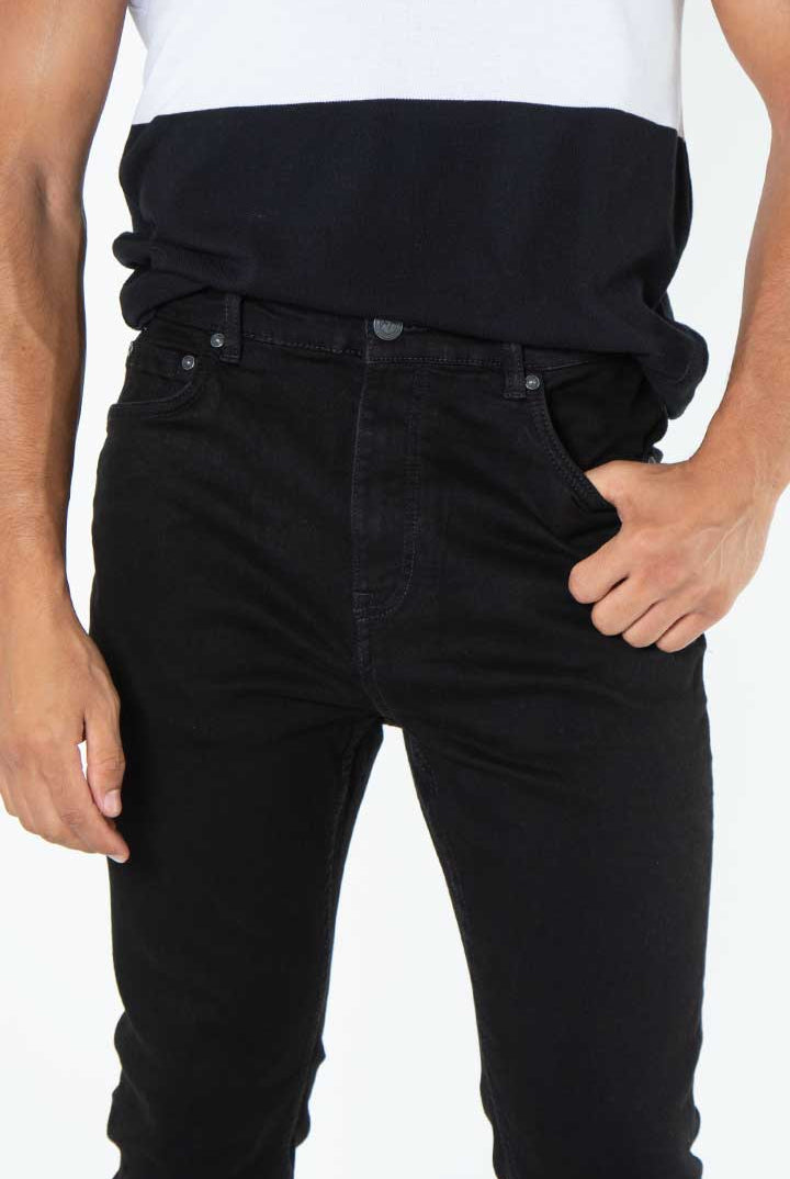 alt="Jack Morgan black slim straight denim jeans front close view"