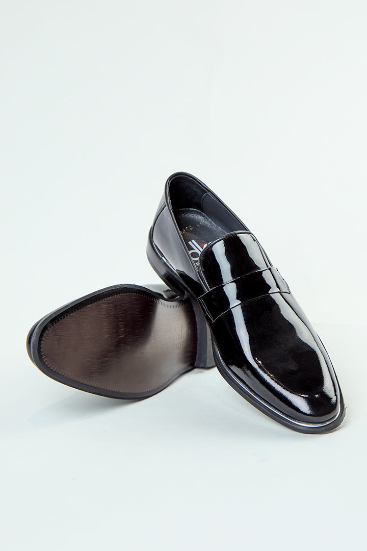 alt="DKS regular tuxedo shoe black patent leather side view"