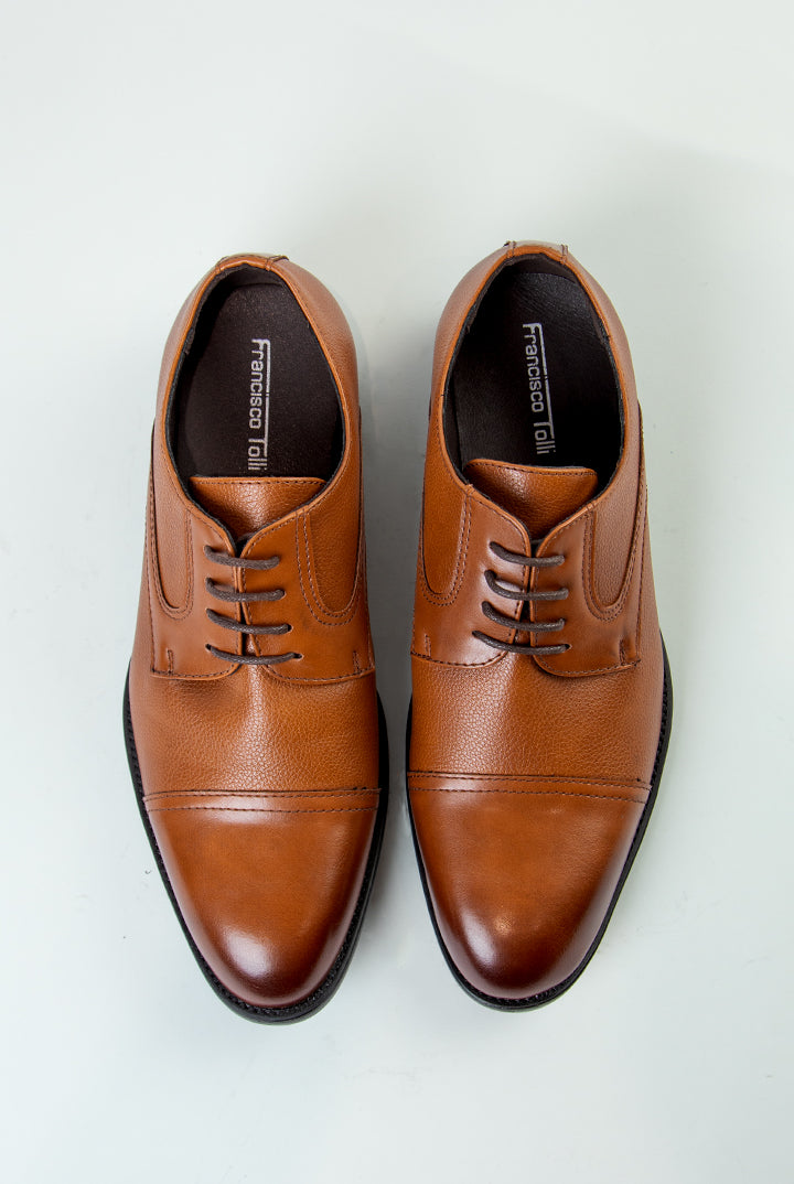 alt="FRANCISCO TOLLI regular lace up shoe formal tan top view"