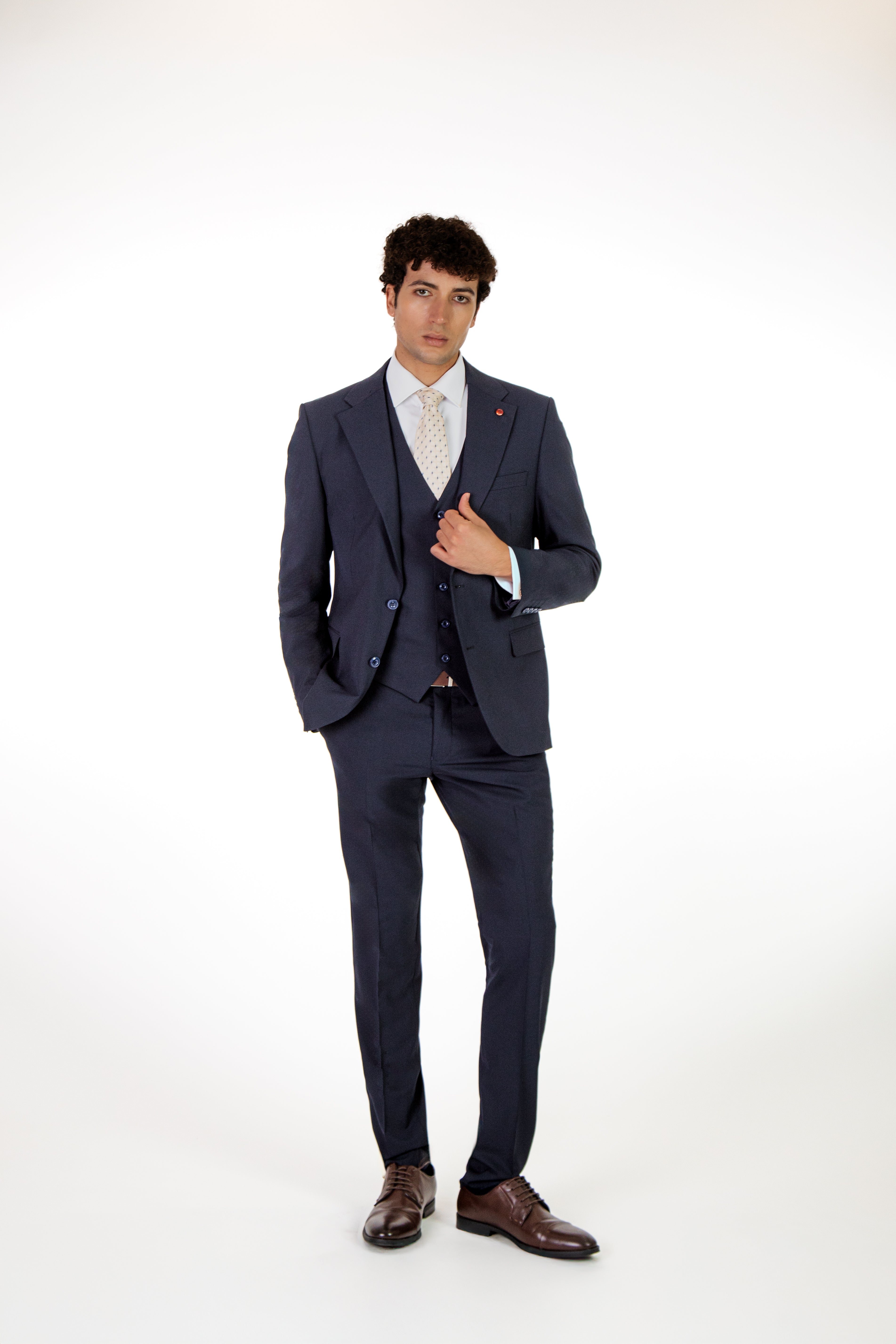 alt="JACK MORGAN slim solid suit formal 2 button 2 vent with vest navy front full view"