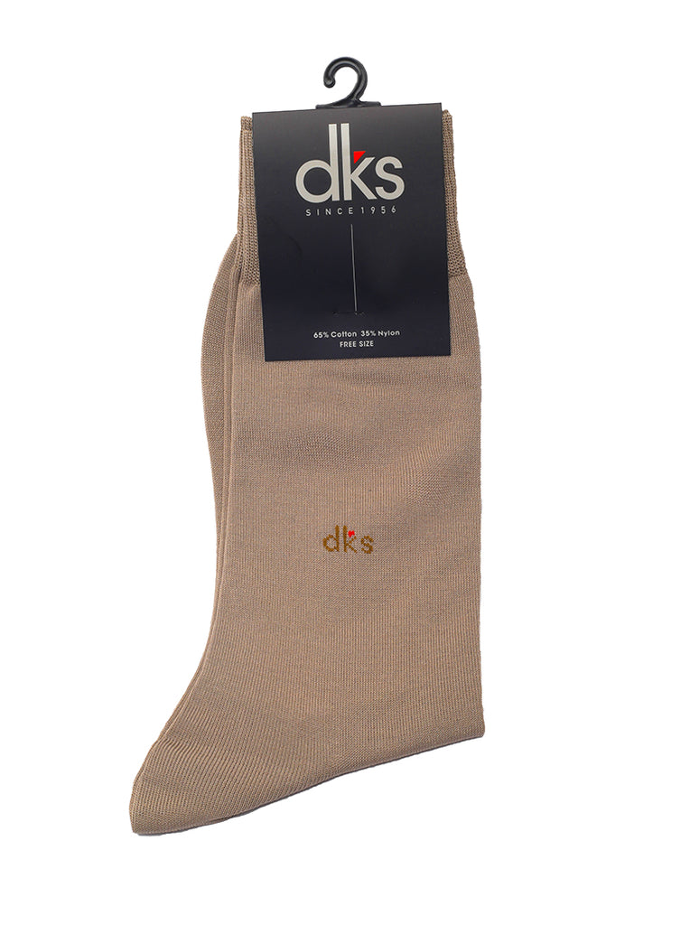 DKS men’s beige color socks are the best for the summer season. The DKS men’s beige color socks are made from pure cotton fabric which ensures an all day comfort. Check out the DKS men’s beige socks, and avail of special prices. 