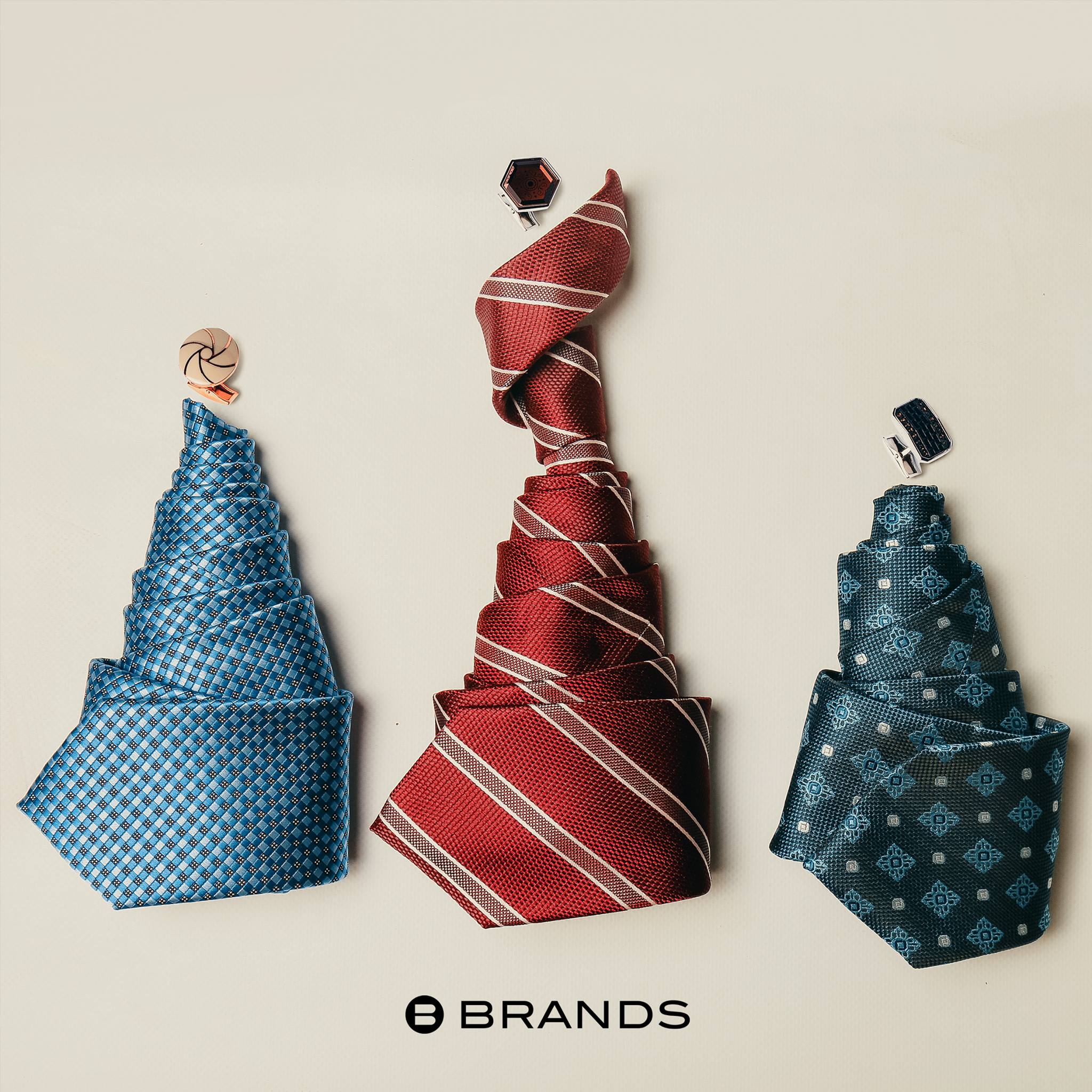 Modern ties with the most eye-catching design and color are now available at the best prices. These ties are perfect for any formal occasion. Check out the designer ties online and avail of discounts on every purchase. 