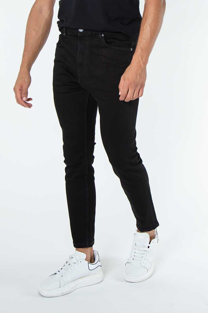 alt="Jack Morgan black slim straight denim jeans front view"