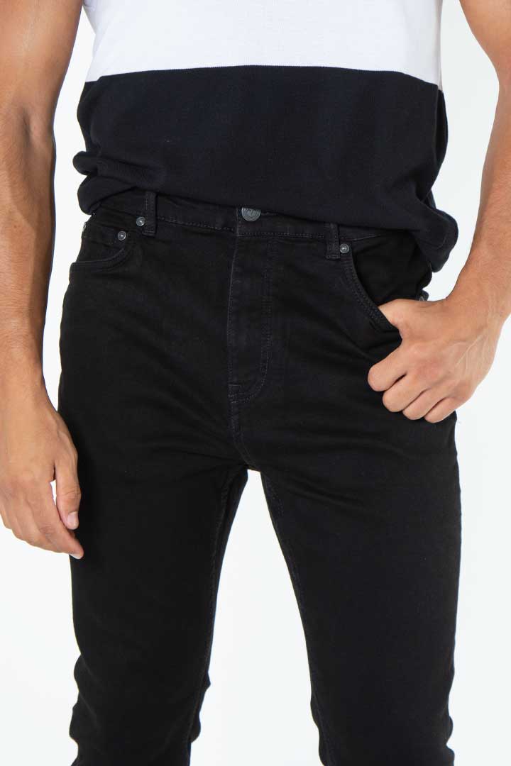 alt="Jack Morgan black slim straight denim jeans front close view"