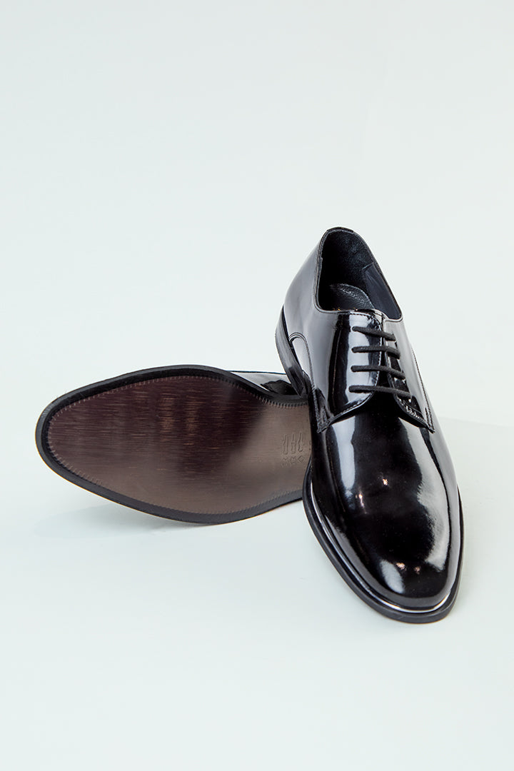 alt="DKS regular tuxedo shoe black patent leather side view"