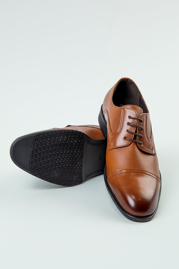 alt="FRANCISCO TOLLI regular lace up shoe formal tan angled view"