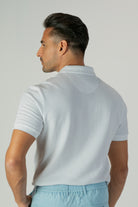 alt="Jack Morgan white regular plain t-shirt/polo with zipper neck opening back view"