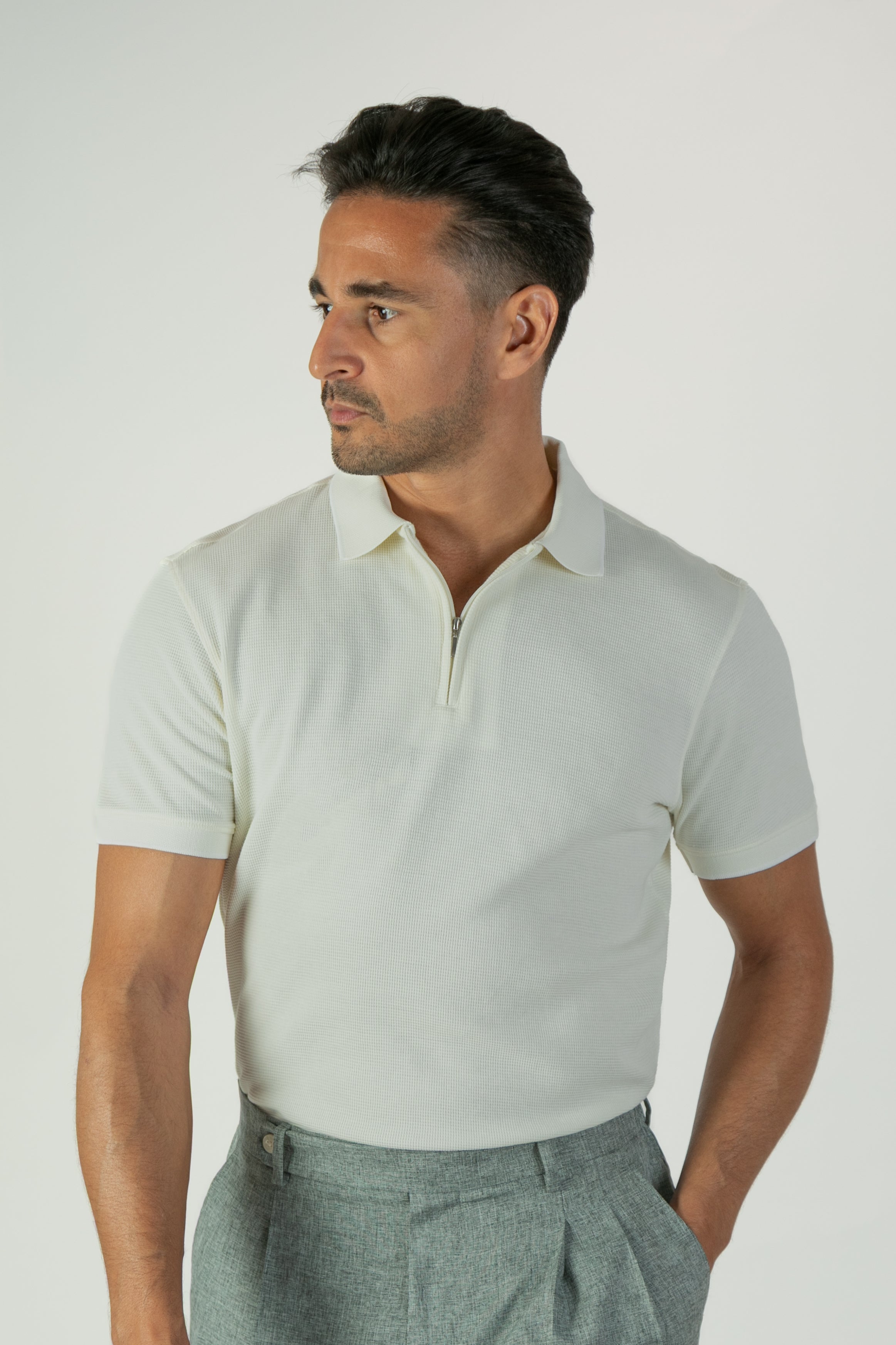alt="Jack Morgan off white regular plain t-shirt/polo with zipper neck opening front view"