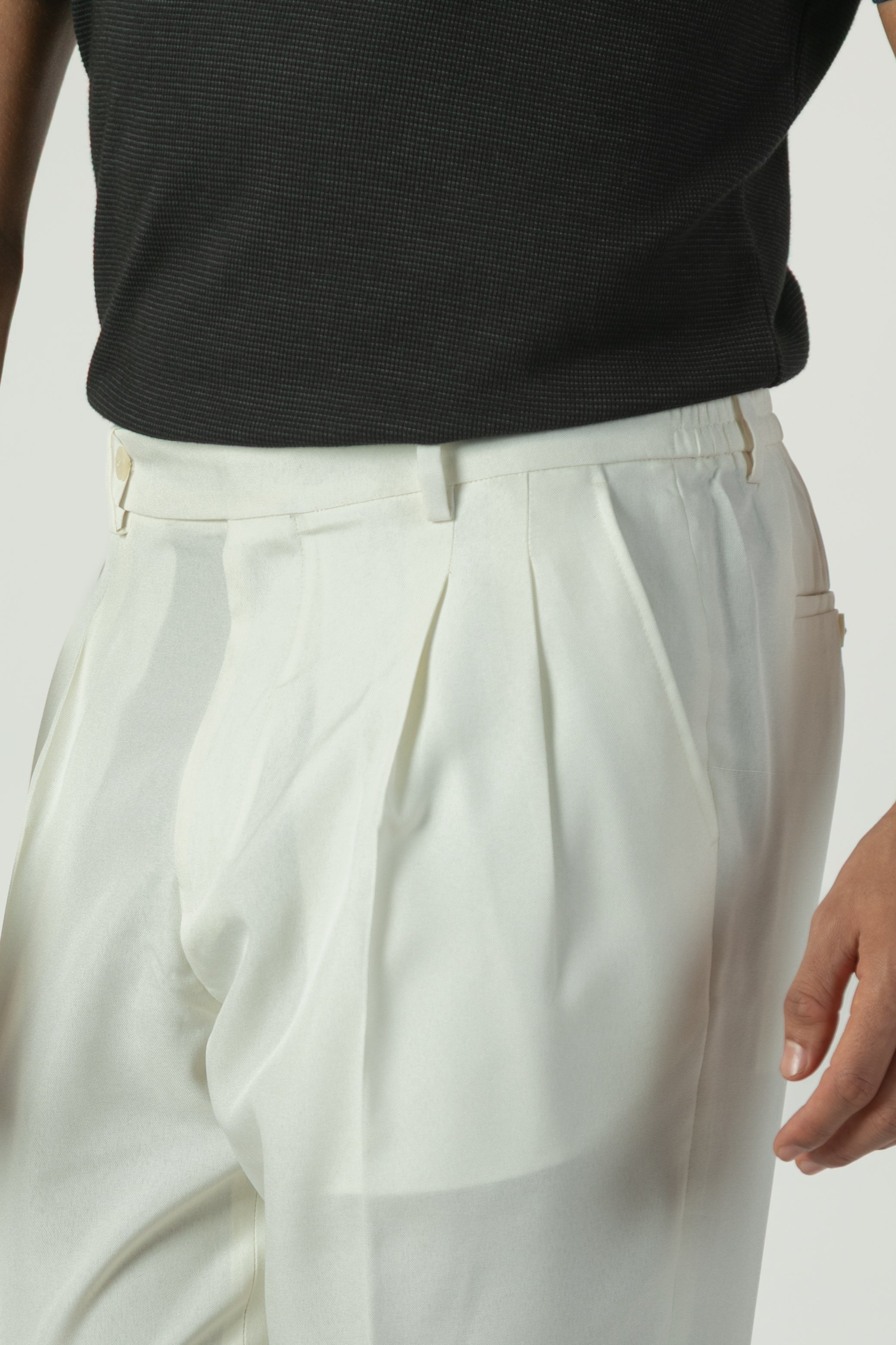 alt="Jack Morgan off white slim fresco trouser formal with extended tab closure front close view"