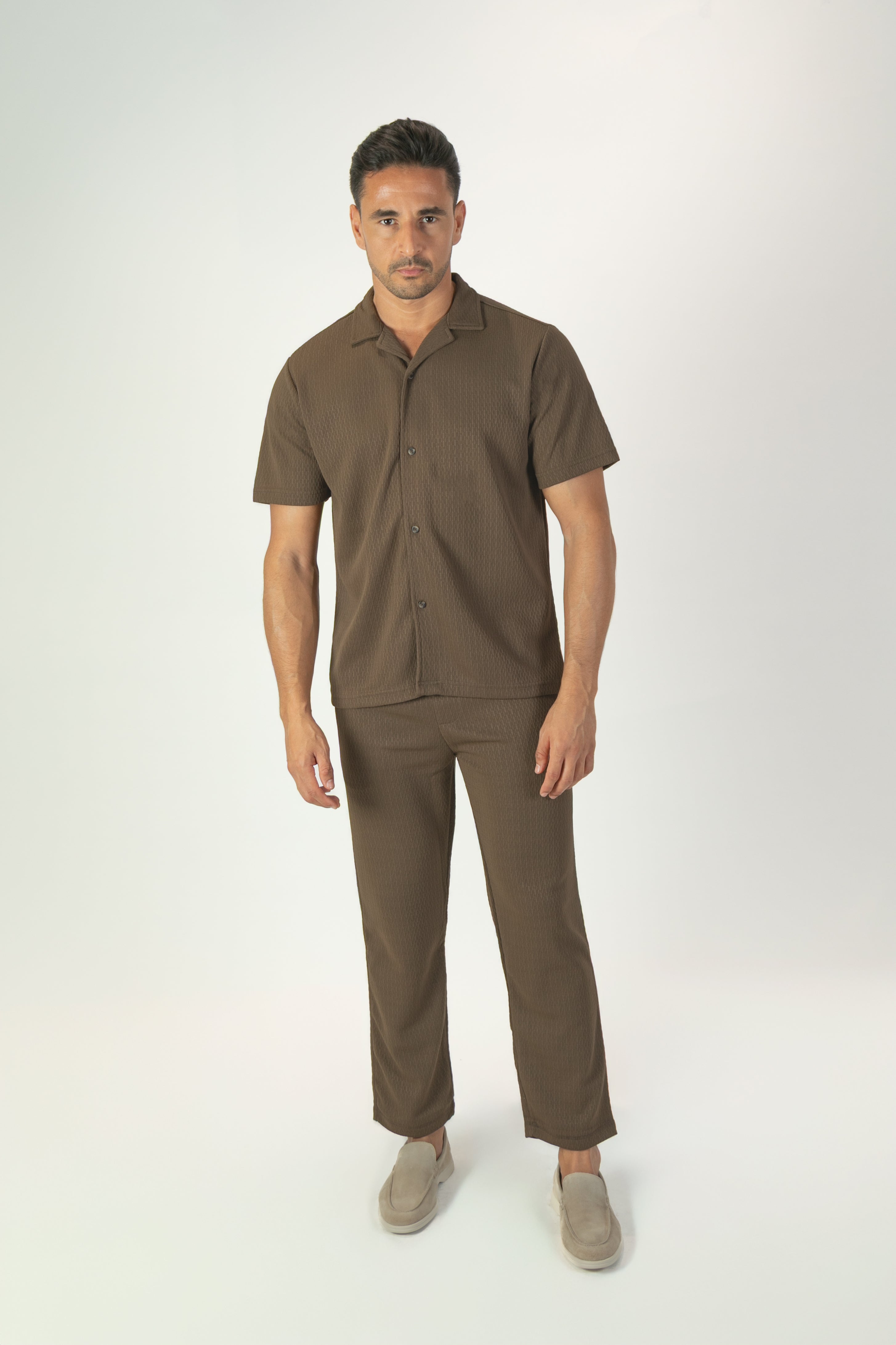 alt="Jack Morgan brown tailored casual half sleeve shirt with lapel collar full view"