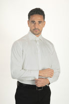 alt="JACK MORGAN regular solid spread collar formal full sleeve bamboo shirt off white front view"