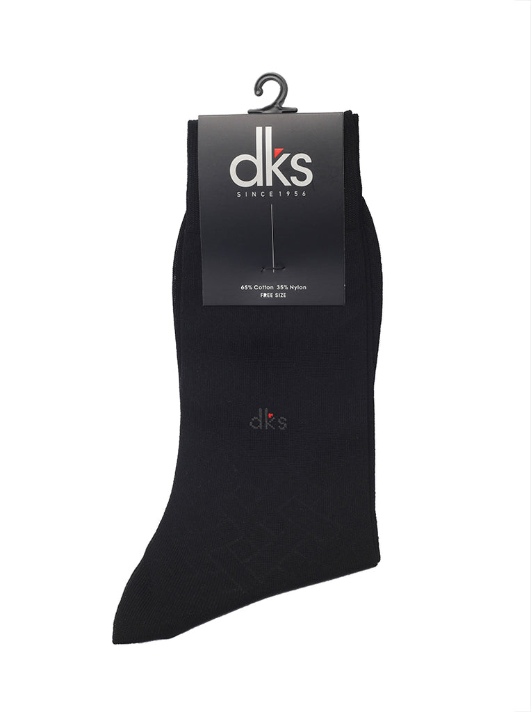 DKS plain black formal socks are ideal for a working day. DKS plain black formal socks are made from the premium cotton fabric which is durable and comfortable. Check out the best collection of DKS plain black formal socks and avail of the best prices. 