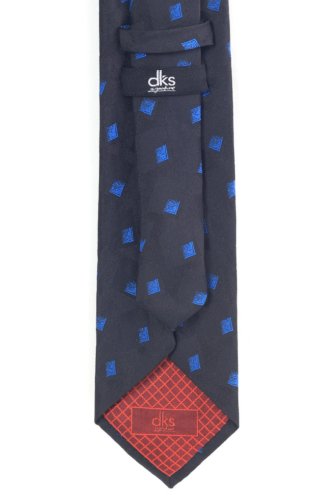  DKS signature slim tie is one of the bestsellers, and is available online at the best prices. The DKS signature slim tie is a must have in every fashionable men’s closet. Check out the DKS signature slim tie and avail of best prices on every purchase. 